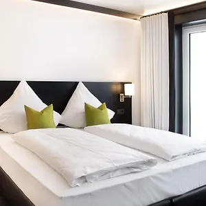 Hotel Ts By Wmm